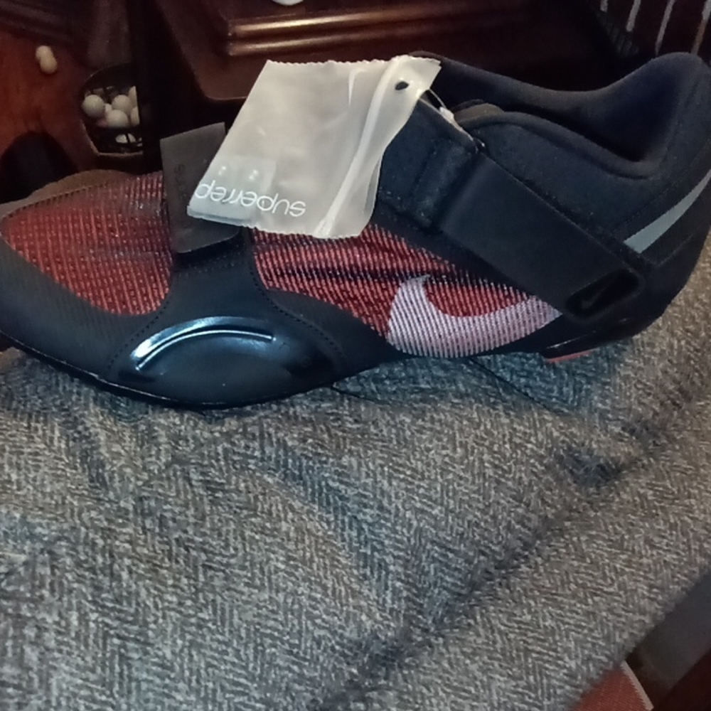 Nike Red and Black Cycling Shoes